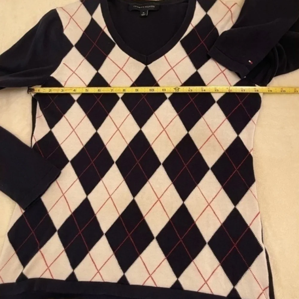 TOMMY HILFIGER V-NECK ARGYLE SWEATER SZ MEDIUM NAVY/WHITE/RED 100% COTTON - Picture 7 of 7